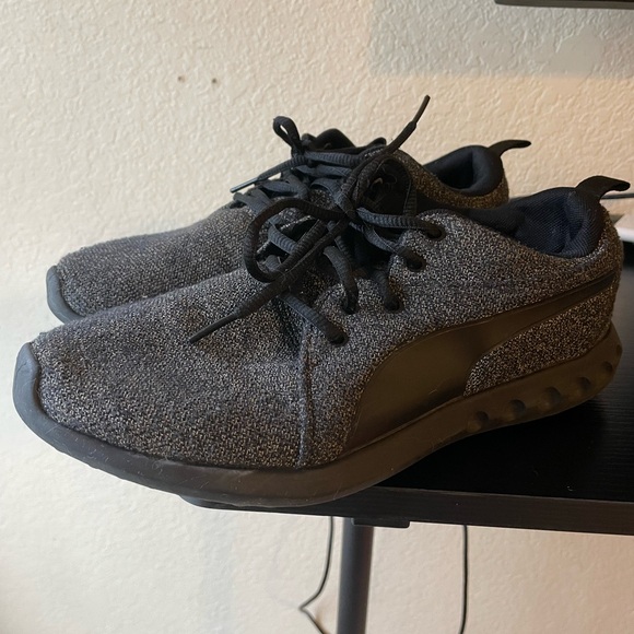 Puma grey and black sneakers size 7 - Picture 5 of 5